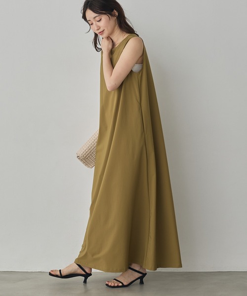 hunch(ハンチ)の「【接触冷感】厚手 前後2WAY Aラインワンピース(ワンピース・レディース・マスタード/ブルー/ブラック・FREE)」の15枚目の写真