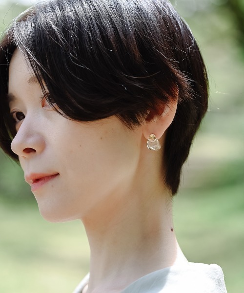 HARIO Lampwork Factory(ハリオランプワークファクトリー)の「ピアス シェルグロウ(ピアス(両耳用)・レディース・クリア・FREE)」の16枚目の写真