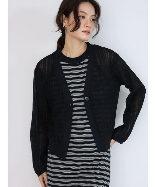 FIKA.（フィーカ）の「Sheer rib knit cardigan（カーディガン/ボレロ・レディース・チャコール/ブラック/ベージュ・MEDIUM）」の2枚目の写真