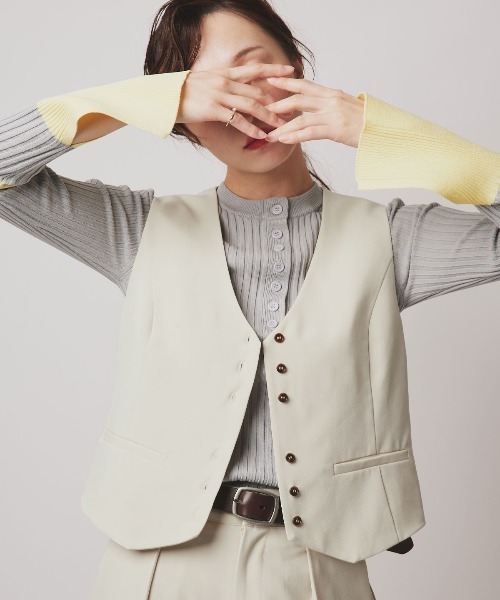 W:Huku(フーク)の「【W:Huku / ソフトタッチツイル】ノーカラー ベスト / Soft-Touch Twill No-Collar Vest(ベスト・レディース・ブラック/ベージュ系その他/ブラウン系その他/グレー系その他・FREE)」の22枚目の写真