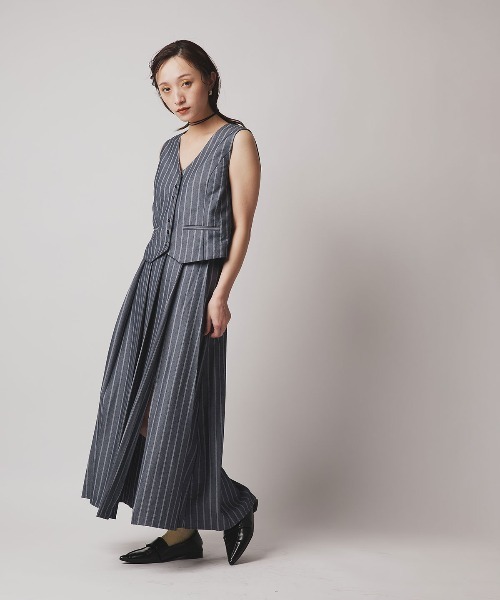 W:Huku(フーク)の「【W:Huku / ソフトタッチツイル】ノーカラー ベスト / Soft-Touch Twill No-Collar Vest(ベスト・レディース・ブラック/ベージュ系その他/ブラウン系その他/グレー系その他・FREE)」の5枚目の写真