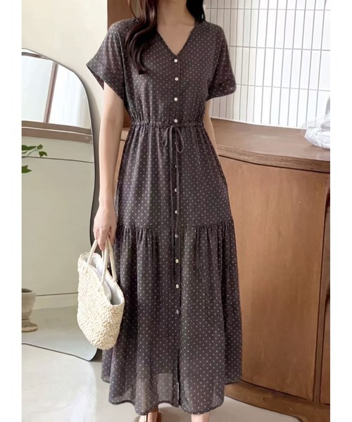 FAVORITO(ファヴォリート)の「Vネックシャツワンピース(ワンピース・レディース・ブラウン/ベージュ/パープル・F)」の1枚目の写真