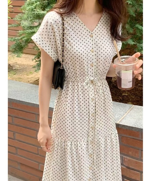 FAVORITO(ファヴォリート)の「Vネックシャツワンピース(ワンピース・レディース・ブラウン/ベージュ/パープル・F)」の7枚目の写真