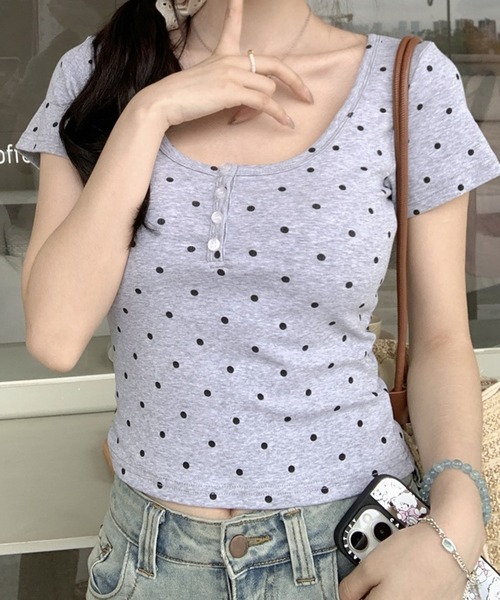 meJane(ミージェーン)の「ヘンリーラウンドネック ドットTシャツ(Tシャツ/カットソー・レディース・グレー/ホワイト・FREE)」の13枚目の写真