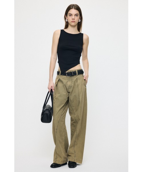 MOUSSY(マウジー)の「CURVE LINE TUCK パンツ(その他パンツ・レディース・カーキ/ベージュ・1)」の7枚目の写真