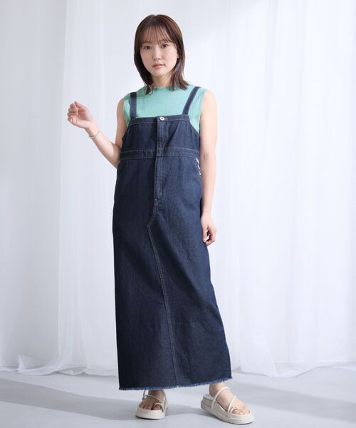 COHINA(コヒナ)の「エンブロイダリーデニムジャンパースカート 【低身長・小柄女性】(ジャンパースカート・レディース・インディゴブルー/ライトインディゴブルー・REGULAR/SHORT)」の10枚目の写真