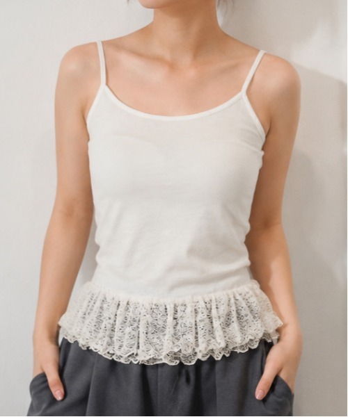 GORGE(ゴージ)の「《裾レース・華奢見え》インナーキャミソール/フェミニン×カジュアル/春夏/全3色(キャミソール・レディース・オフホワイト/ブラック/チャコール・F)」の4枚目の写真