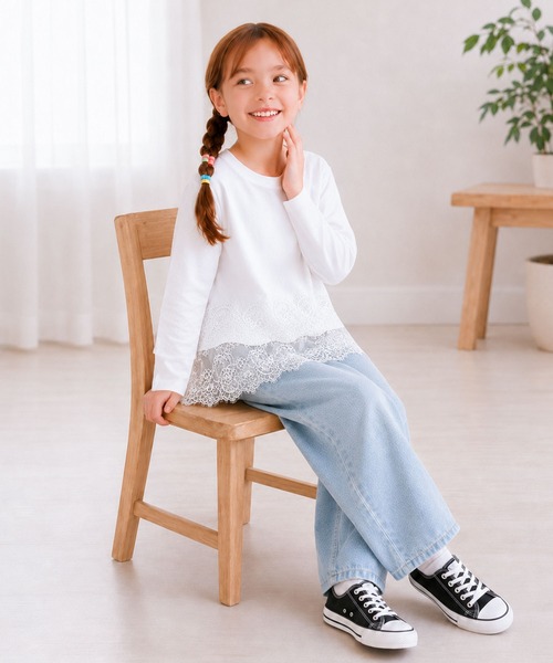 classicalelf(クラシカルエルフ)の「【キッズ】親子お揃いOK♪さらっと今っぽくなる 裾レースドッキングTシャツ(長袖)(Tシャツ/カットソー・キッズ・オフホワイト/ブラック/チャコール・140/160/120/100)」の6枚目の写真