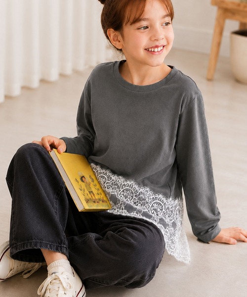 classicalelf(クラシカルエルフ)の「【キッズ】親子お揃いOK♪さらっと今っぽくなる 裾レースドッキングTシャツ(長袖)(Tシャツ/カットソー・キッズ・オフホワイト/ブラック/チャコール・140/160/120/100)」の12枚目の写真