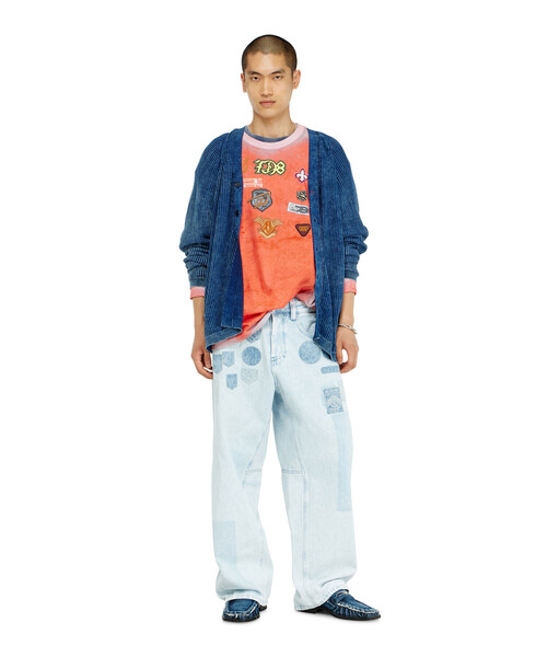 DIESEL(ディーゼル)の「メンズ 長袖Tシャツ T-NORME-LS-PATCHES(Tシャツ/カットソー・メンズ・ホワイト系その他/レッド系その他・MEDIUM/LARGE/X-LARGE/X-SMALL/SMALL/XXX-LARGE/XX-LARGE)」の8枚目の写真