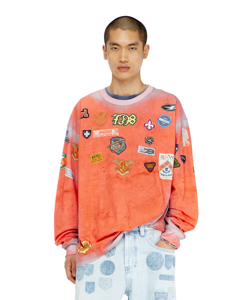 DIESEL(ディーゼル)の「メンズ 長袖Tシャツ T-NORME-LS-PATCHES(Tシャツ/カットソー・メンズ・ホワイト系その他/レッド系その他・MEDIUM/LARGE/X-LARGE/X-SMALL/SMALL/XXX-LARGE/XX-LARGE)」の10枚目の写真