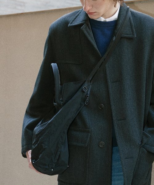 LEEHO FOR MEN(イホフォーメン)の「GOBO(black)(メッセンジャーバッグ・メンズ・その他・FREE)」の5枚目の写真