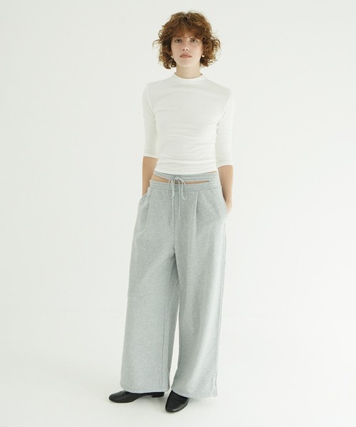 CLANE（クラネ）の「MOCK NECK MID SLEEVE TOPS（Tシャツ/カットソー・レディース・レッド/ブラック/ホワイト・1/2）」の7枚目の写真