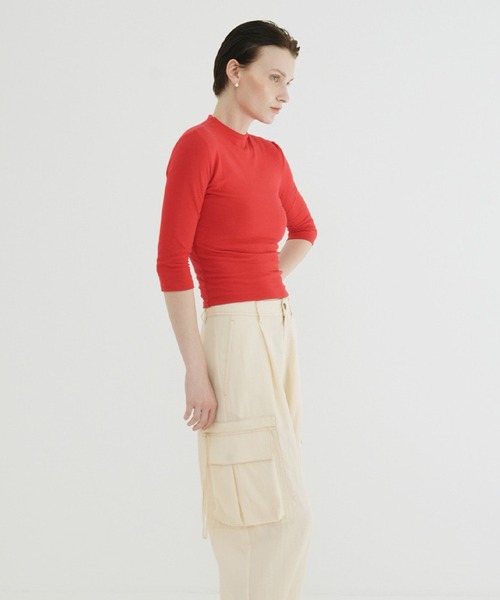 CLANE（クラネ）の「MOCK NECK MID SLEEVE TOPS（Tシャツ/カットソー・レディース・レッド/ブラック/ホワイト・1/2）」の21枚目の写真