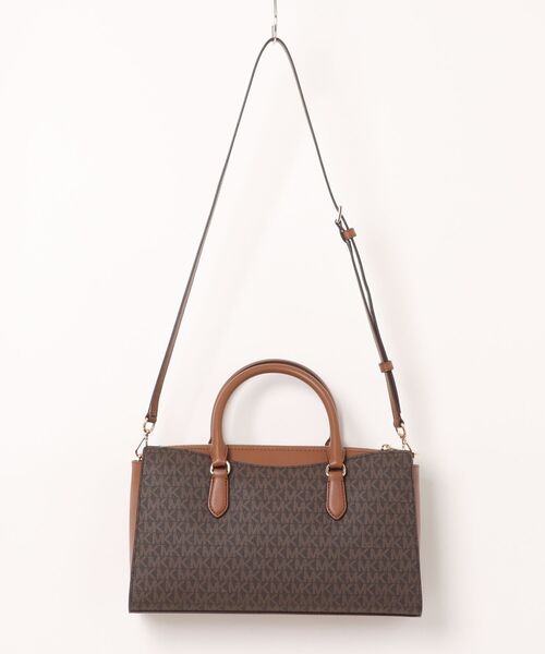 MICHAEL KORS(マイケルコース)の「ARDEN トップジップ サッチェル ミディアム - MKシグネチャー(ハンドバッグ・レディース・ブラウン・FREE)」の2枚目の写真