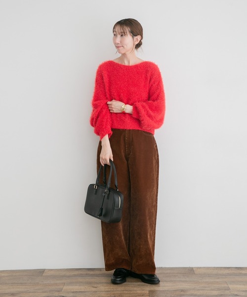 ITEMS URBANRESEARCH(アイテムズ アーバンリサーチ)の「シャギーボリュームスリーブニット(ニット/セーター・レディース・レッド/オフホワイト/ブラウン/ネイビー・FREE)」の11枚目の写真