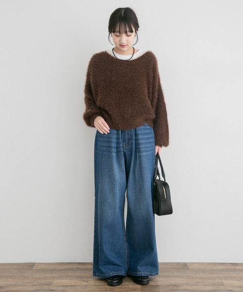 ITEMS URBANRESEARCH(アイテムズ アーバンリサーチ)の「シャギーボリュームスリーブニット(ニット/セーター・レディース・レッド/オフホワイト/ブラウン/ネイビー・FREE)」の18枚目の写真