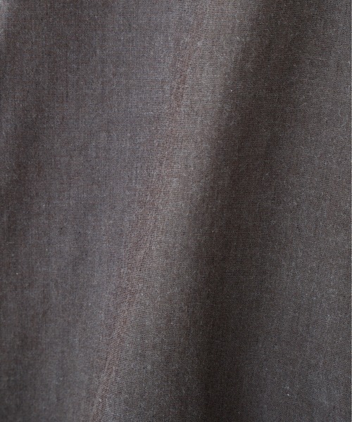 MHL.(エムエイチエル)の「END ON END WEAVE COTTON(シャツ/ブラウス・レディース・モカ/セージグリーン・1/2)」の5枚目の写真