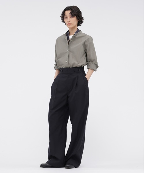 MHL.(エムエイチエル)の「END ON END WEAVE COTTON(シャツ/ブラウス・レディース・モカ/セージグリーン・1/2)」の6枚目の写真