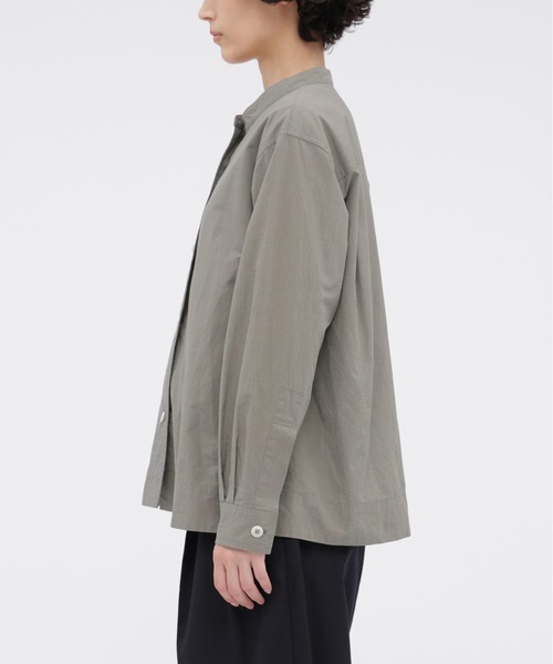 MHL.(エムエイチエル)の「END ON END WEAVE COTTON(シャツ/ブラウス・レディース・モカ/セージグリーン・1/2)」の7枚目の写真
