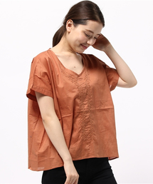 earth music&ecology | Ｖネック刺繍半袖ブラウス(シャツ/ブラウス)