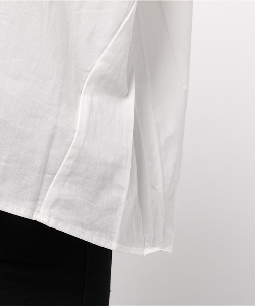 earth music&ecology(アースミュージックアンドエコロジー)の「Vネック刺繍半袖ブラウス(シャツ/ブラウス・レディース・オフホワイト/オレンジ/ネイビー・FREE)」の9枚目の写真