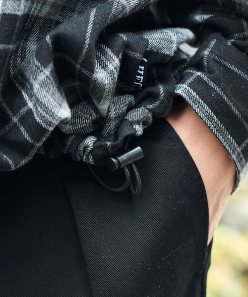 HECT(ヘクト)の「【HECT】Madras Check Box Fit Drawcord Shirt / マドラスチェック ボックスシルエット ドローコード ネルシャツ<保温>(シャツ/ブラウス・メンズ・ネイビー系/ブラウン系/ブラック系/ブルー系・L/M/S)」の12枚目の写真
