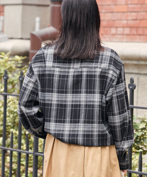 HECT(ヘクト)の「【HECT】Madras Check Box Fit Drawcord Shirt / マドラスチェック ボックスシルエット ドローコード ネルシャツ<保温>(シャツ/ブラウス・メンズ・ネイビー系/ブラウン系/ブラック系/ブルー系・L/M/S)」の18枚目の写真