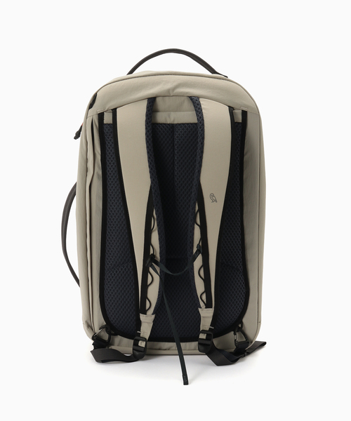 417 EDIFICE(フォーワンセブンエディフィス)の「BELLROY Lite Travel Pack 30L(バックパック/リュック・メンズ・チャコールグレー・FREE)」の14枚目の写真