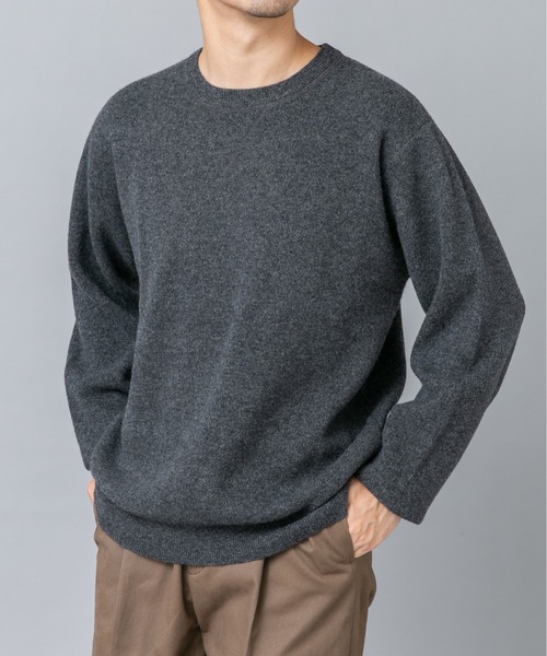 URBAN RESEARCH ROSSO MEN（アーバンリサーチロッソメン）の「ハミルトンラムズウールスムースニットスウェット（ニット/セーター・メンズ・ブラック/グレー/チャコールグレー/ミント/ベージュ系その他・LARGE/X-LARGE/MEDIUM）」の9枚目の写真