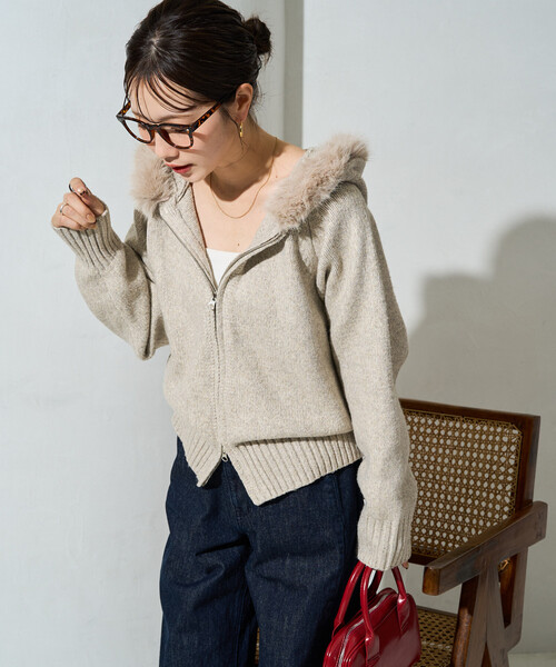 FREAK'S STORE(フリークスストア)の「限定展開 2WAY ファー付き フード Wジップ ニット パーカー(カーディガン/ボレロ・レディース・ブラウン/チャコールグレー/ベージュ・フリ-)」の22枚目の写真