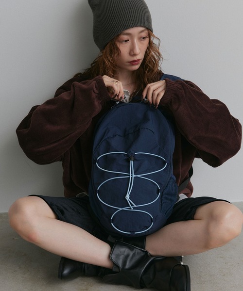 ad thie(アドティエ)の「クロスコード ナイロン バックパック(バックパック/リュック・レディース・カーキ/ネイビー/ブラック/ブラウン・FREE)」の4枚目の写真