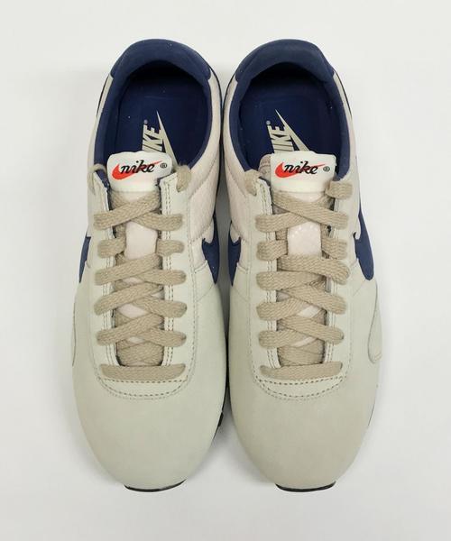 NIKE（ナイキ）の「NIKE WIMNS ﾌﾟﾘﾓﾝﾄﾘｵｰﾙﾚｰｻ（スニーカー・レディース・オフホワイト/ライトグレー/ネイビー・23cm/25cm/24.5cm/23.5cm/24cm）」の2枚目の写真