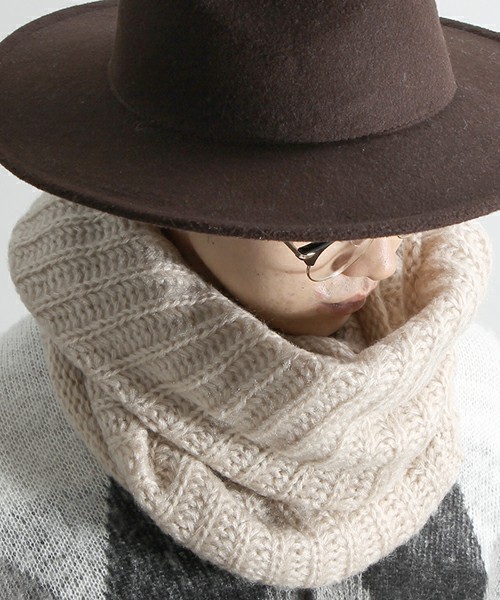 WEGO（ウィゴー）の「WEGO/プレーンスヌード（ネックウォーマー/スヌード・メンズ・ネイビー/ベージュ/ホワイト/レッド/ワイン/ブラック・FREE）」の4枚目の写真