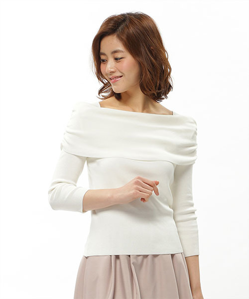 SWINGLE（スウィングル）の「ダブルオフショル風ニットプルオーバー◆（ニット/セーター・レディース・オフホワイト/ライトグレー/ラベンダー/ネイビー・SMALL）」の2枚目の写真