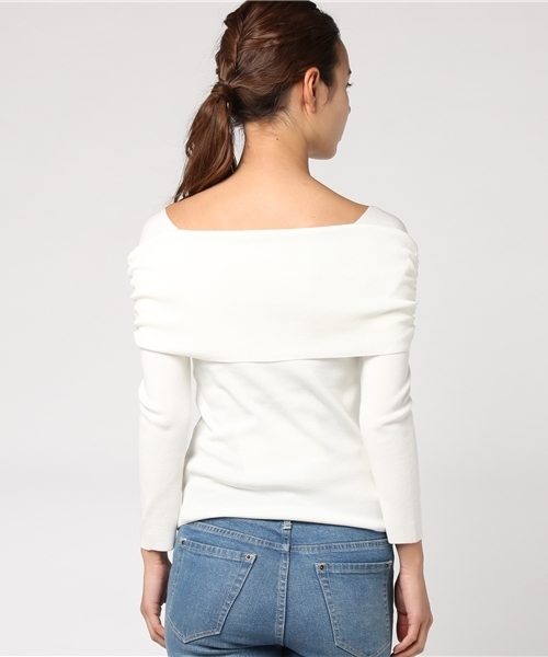 SWINGLE（スウィングル）の「ダブルオフショル風ニットプルオーバー◆（ニット/セーター・レディース・オフホワイト/ライトグレー/ラベンダー/ネイビー・SMALL）」の7枚目の写真