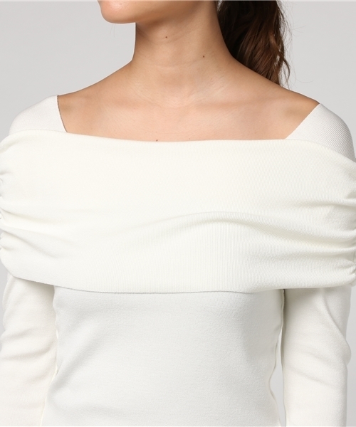 SWINGLE（スウィングル）の「ダブルオフショル風ニットプルオーバー◆（ニット/セーター・レディース・オフホワイト/ライトグレー/ラベンダー/ネイビー・SMALL）」の8枚目の写真