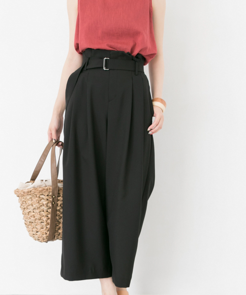URBAN RESEARCH（アーバンリサーチ）の「ウエストベルトワイドタックパンツ（その他パンツ・レディース・アイボリー/ブラック/ブラウン・36/38）」の2枚目の写真