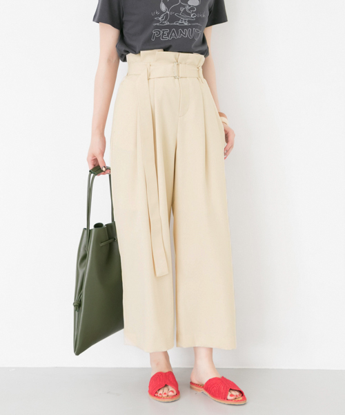 URBAN RESEARCH（アーバンリサーチ）の「ウエストベルトワイドタックパンツ（その他パンツ・レディース・アイボリー/ブラック/ブラウン・36/38）」の4枚目の写真