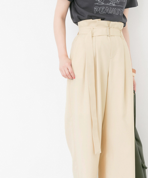 URBAN RESEARCH（アーバンリサーチ）の「ウエストベルトワイドタックパンツ（その他パンツ・レディース・アイボリー/ブラック/ブラウン・36/38）」の5枚目の写真