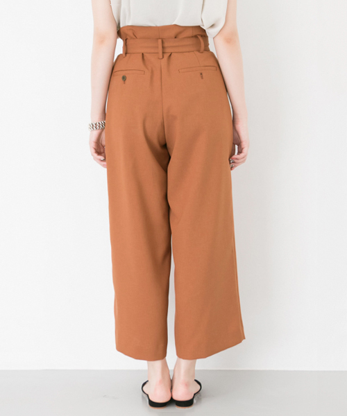 URBAN RESEARCH（アーバンリサーチ）の「ウエストベルトワイドタックパンツ（その他パンツ・レディース・アイボリー/ブラック/ブラウン・36/38）」の12枚目の写真