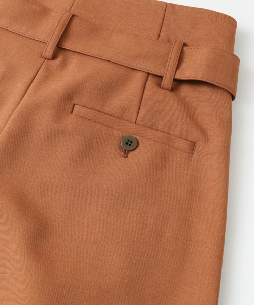 URBAN RESEARCH（アーバンリサーチ）の「ウエストベルトワイドタックパンツ（その他パンツ・レディース・アイボリー/ブラック/ブラウン・36/38）」の19枚目の写真