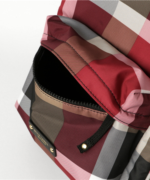 BLUE LABEL CRESTBRIDGE ブラックリュック赤チェック BLUE LABEL CRESTBRIDGE（ブルーレーベルクレストブリッジ）の