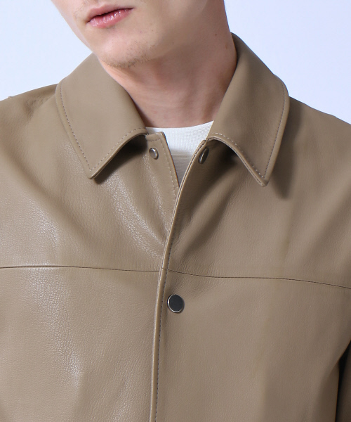 ABAHOUSE（アバハウス）の「ゴートレザーコーチジャケット（ブルゾン・メンズ・モカ/ブラック・48/46）」の4枚目の写真