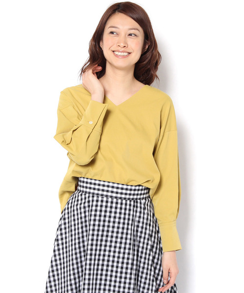 RIVE DROITE（リヴドロワ）の「タスラン　Vネックブラウス（シャツ/ブラウス・レディース・イエロー/ネイビー/ベージュ・1）」の3枚目の写真