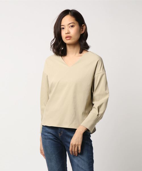 RIVE DROITE（リヴドロワ）の「タスラン　Vネックブラウス（シャツ/ブラウス・レディース・イエロー/ネイビー/ベージュ・1）」の8枚目の写真