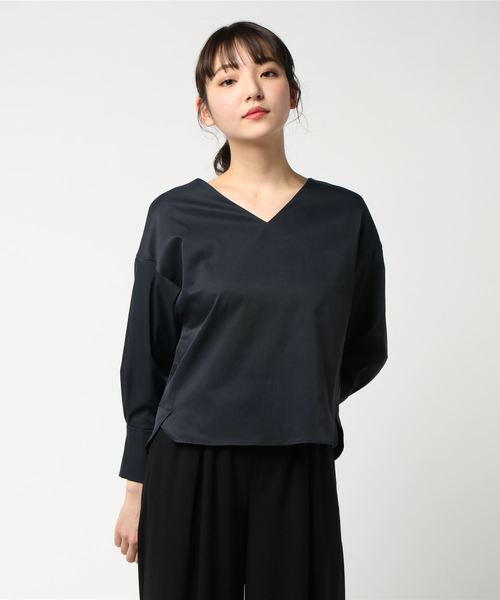 RIVE DROITE（リヴドロワ）の「タスラン　Vネックブラウス（シャツ/ブラウス・レディース・イエロー/ネイビー/ベージュ・1）」の7枚目の写真