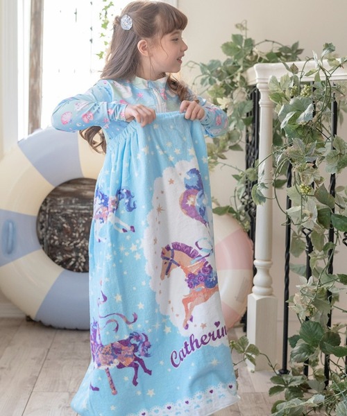 Catherine Cottage(キャサリンコテージ)の「ラップタオル 80cm(スイムグッズ・キッズ・パープル/ピンク/ブルー/サックスブルー/ベージュ/ブルー系3/ピンク系3/ライラック/ブルー系4・FREE)」の14枚目の写真