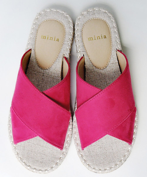 minia（ミニア）の「クロス エスパドリーユ スリッパサンダル [ minia ]（サンダル・レディース・ブラック/ピンク/ターコイズブルー/シルバー/ブラウン/イエロー・S/M/L/LL）」の5枚目の写真