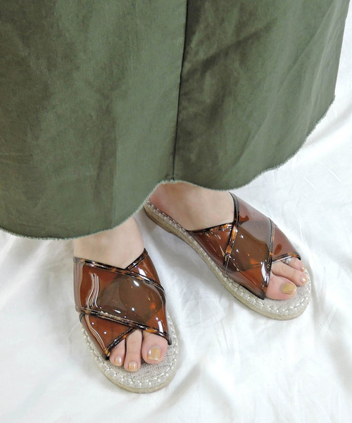 minia（ミニア）の「クロス エスパドリーユ スリッパサンダル [ minia ]（サンダル・レディース・ブラック/ピンク/ターコイズブルー/シルバー/ブラウン/イエロー・S/M/L/LL）」の3枚目の写真